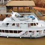 Mamiraua Barco Hotel