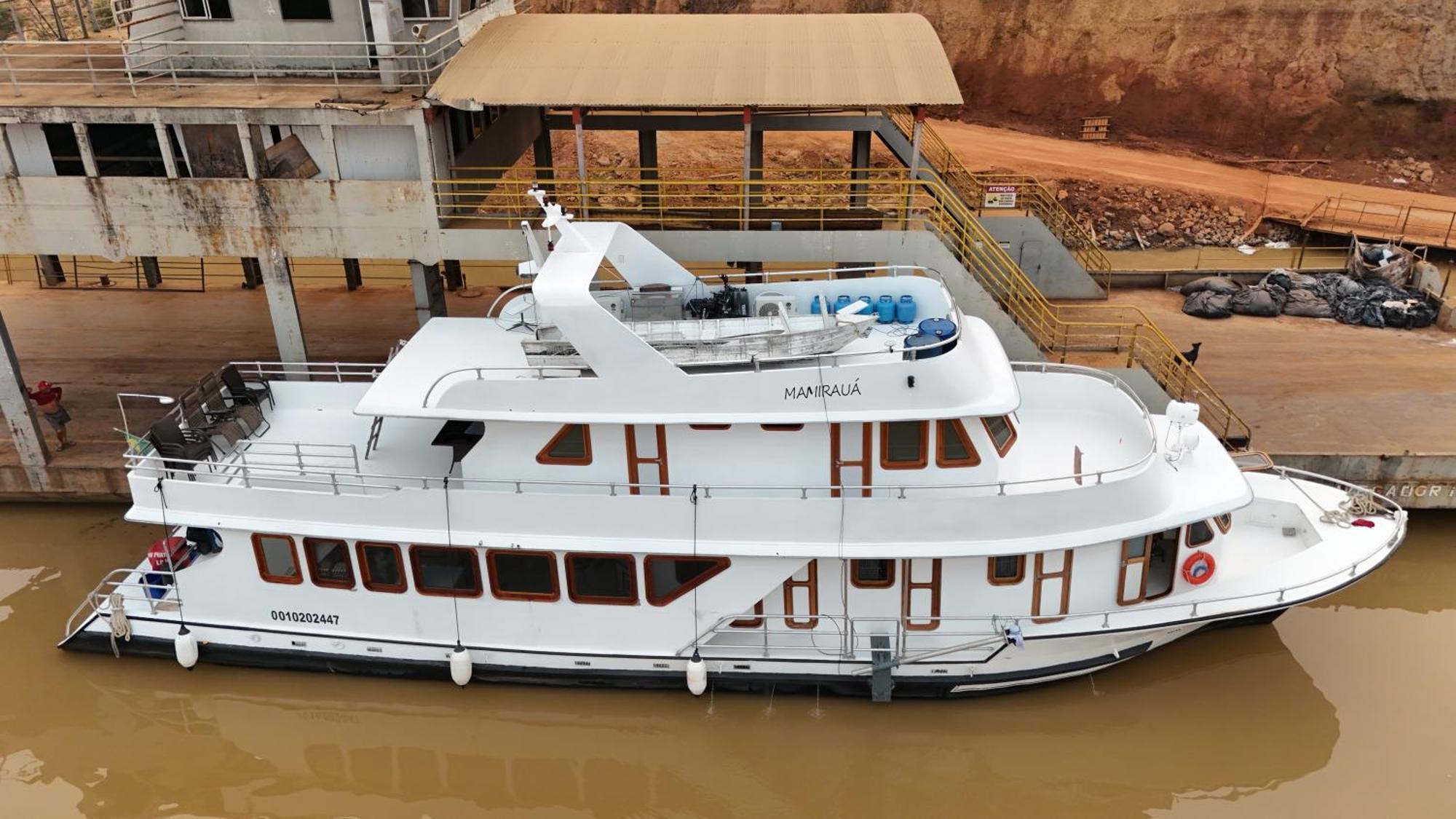 Mamiraua Barco Botel