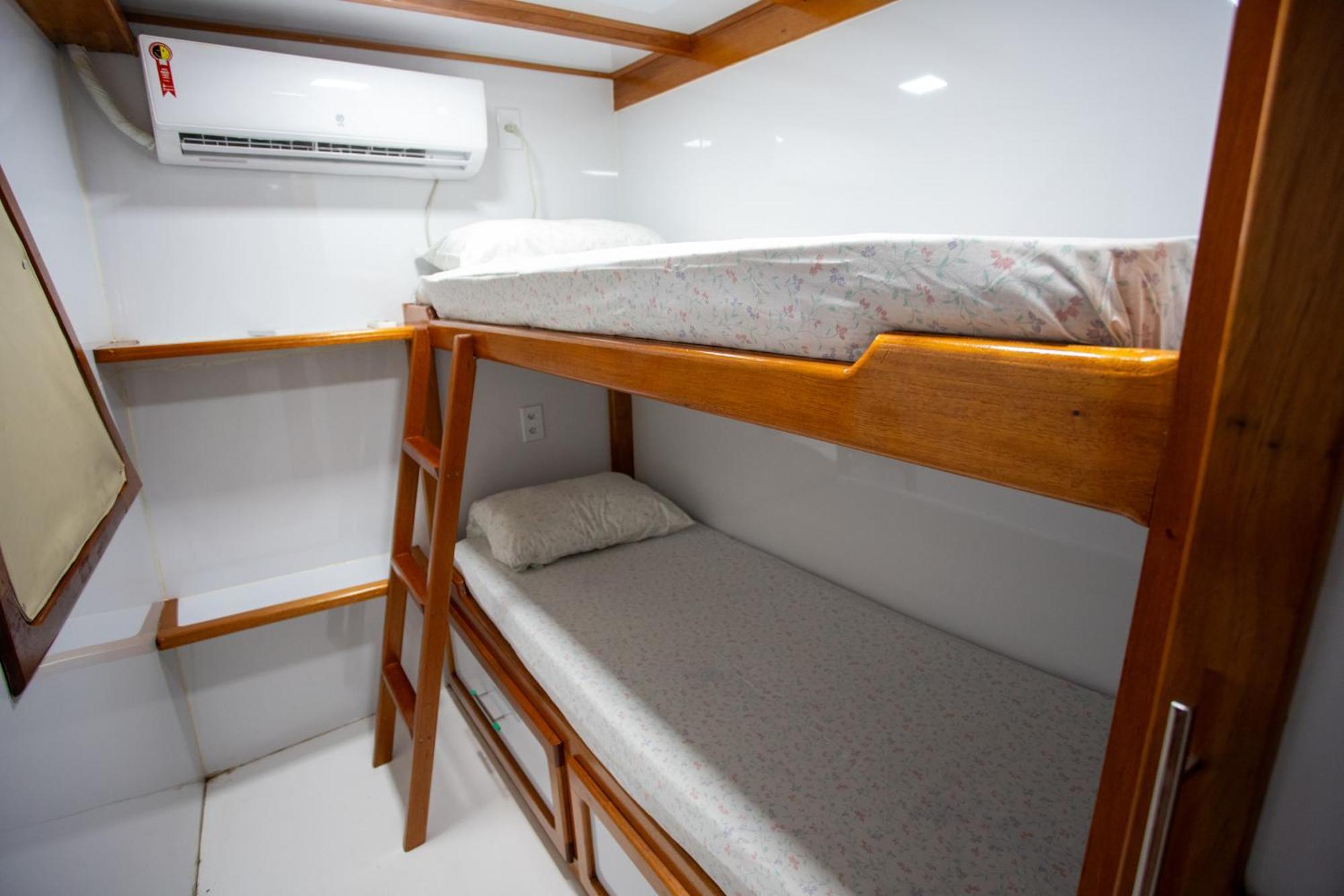 Mamiraua Barco Botel